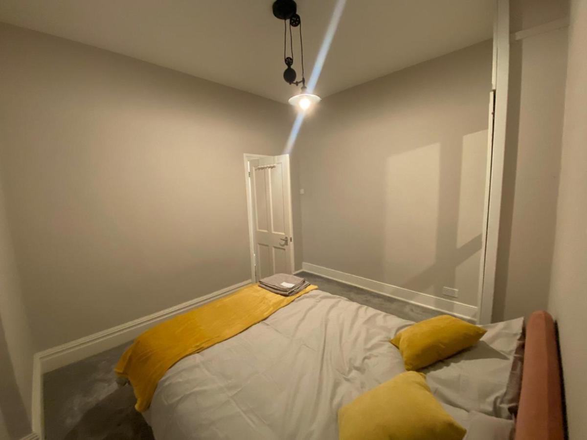 Spacious 2-Bed Apartment Londres Exterior foto